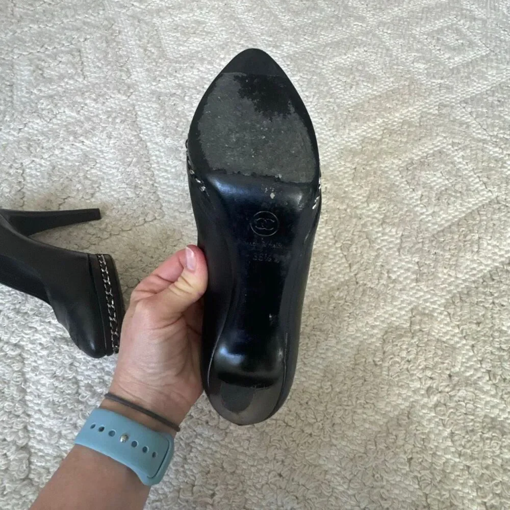 Chanel Lambskin CC Cap Toe Platform Chain Pumps size 36.5 Black